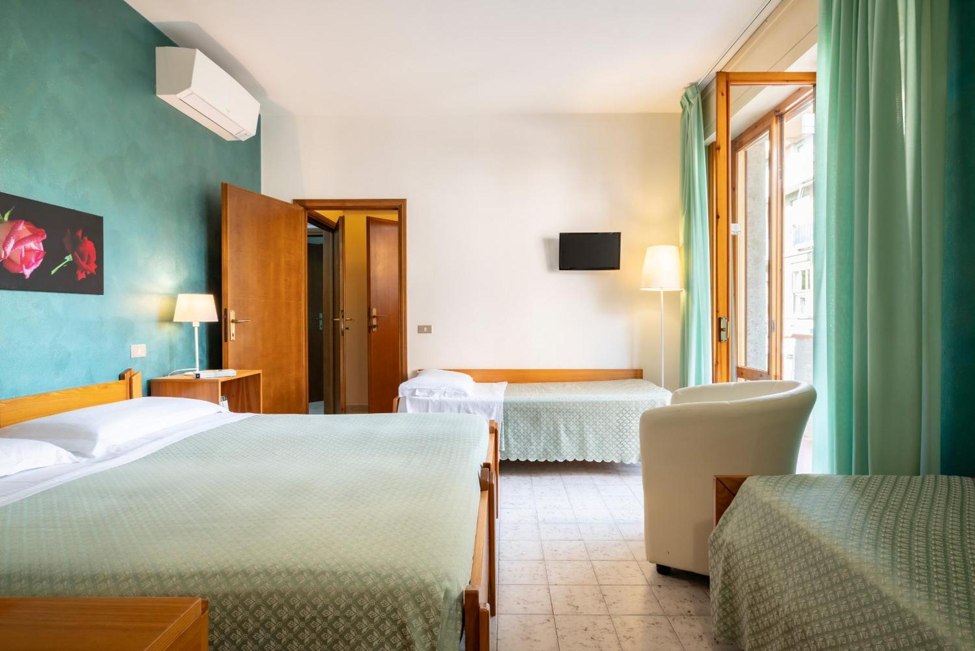 Hotel Parco Dei Pini - 100Mt Dal Mare Follonica Eksteriør bilde
